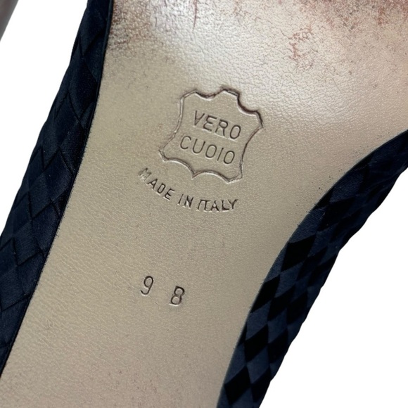 BOTTEGA VENETA 17087 POINTED TOE SILK INTRECCIATO LEATHER SOLE PUMP HEELS - Picture 14 of 14